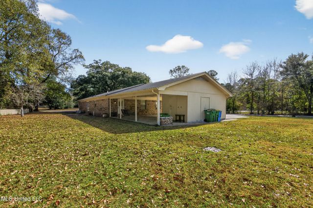 13700 Deneen Road, Vancleave, MS 39565