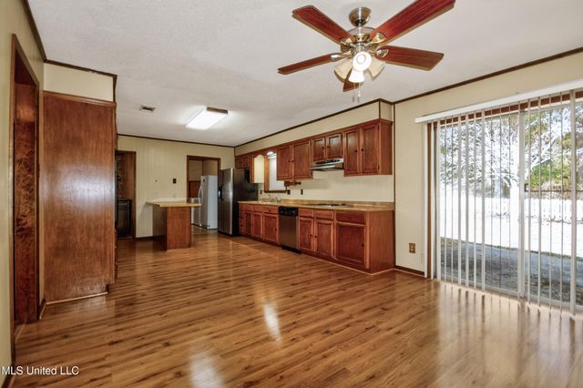 13700 Deneen Road, Vancleave, MS 39565