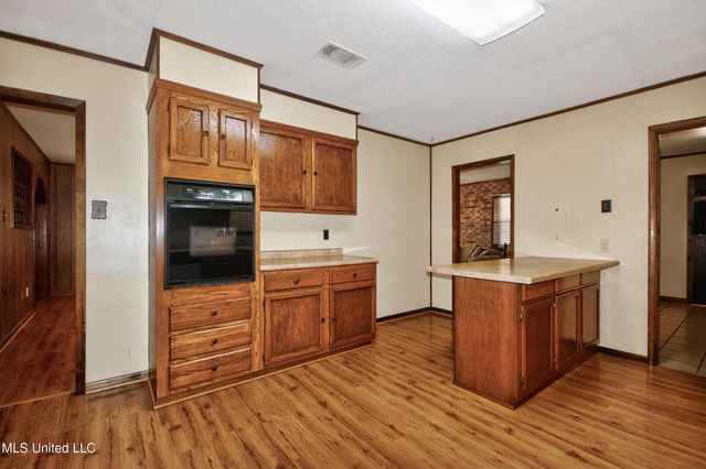 13700 Deneen Road, Vancleave, MS 39565