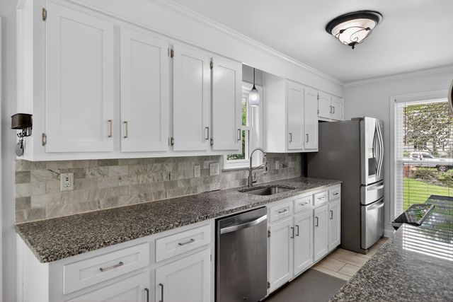 27 Westside Drive, Charleston, SC 29412