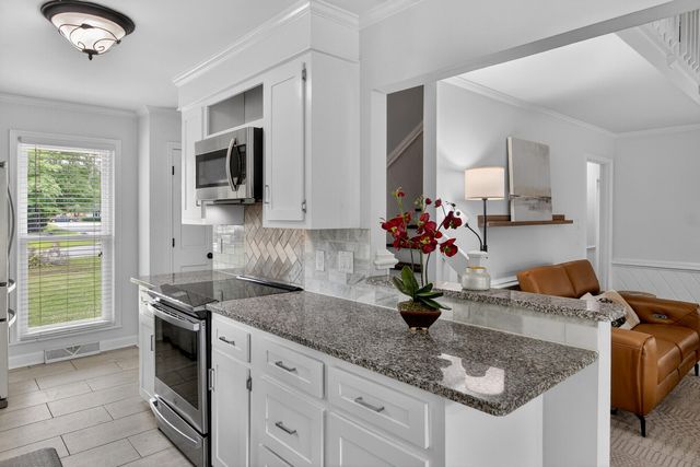27 Westside Drive, Charleston, SC 29412