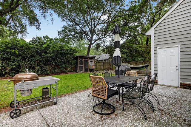 27 Westside Drive, Charleston, SC 29412