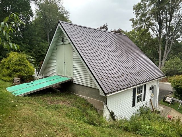 826 IRVIN Avenue, Meadville, PA 16335