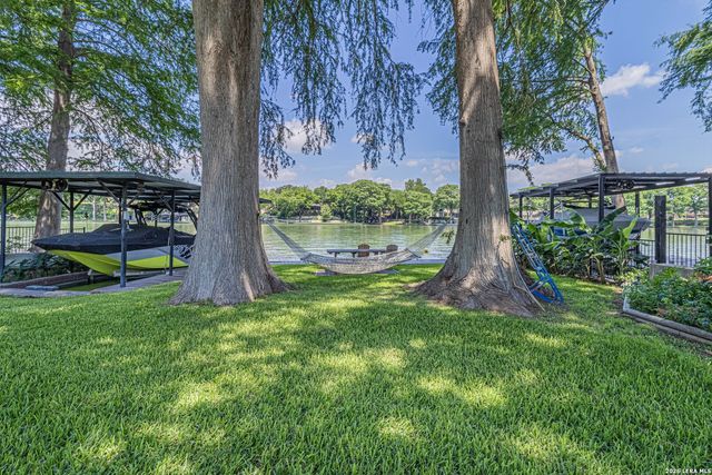 1321 E Zipp, New Braunfels, TX 78130