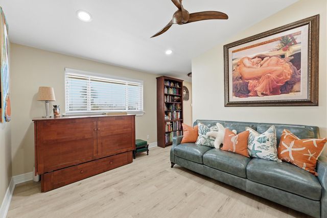 208 Coconut Street, Tiki Island, TX 77554