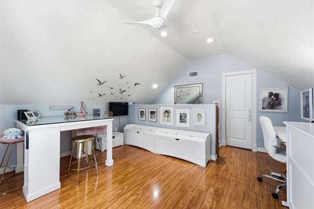 208 Coconut Street, Tiki Island, TX 77554