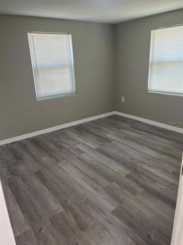 1005 DORA AVENUE, Tavares, FL 32778