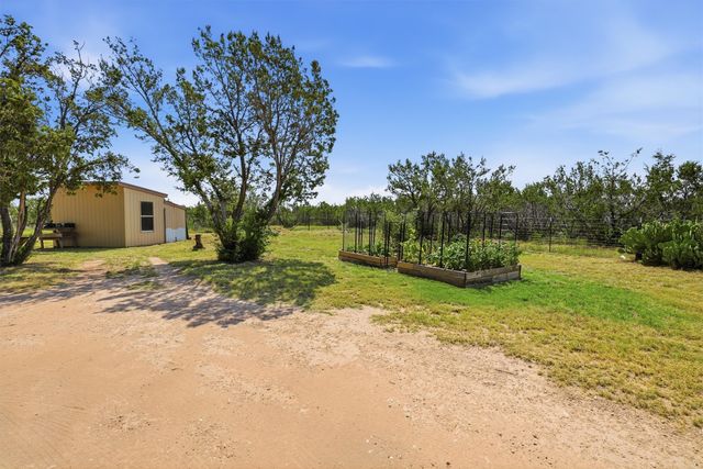 7801 Wd Court, Lipan, TX 76462
