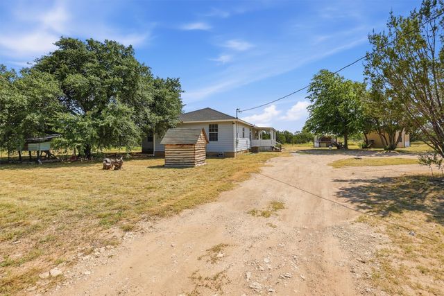 7801 Wd Court, Lipan, TX 76462