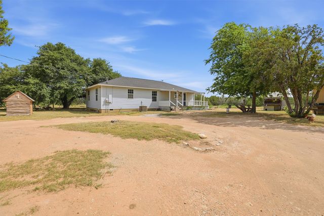 7801 Wd Court, Lipan, TX 76462