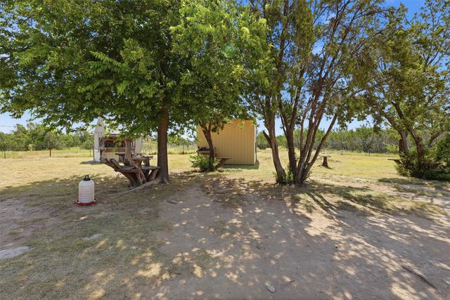 7801 Wd Court, Lipan, TX 76462