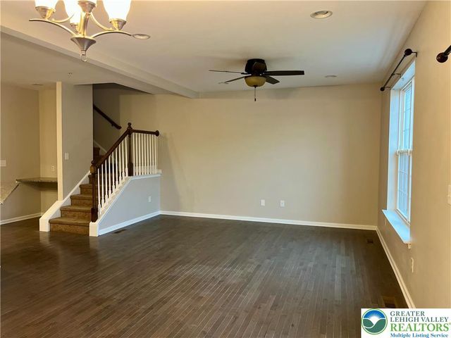 5376 Jutland Road, South Whitehall Twp, PA 18104