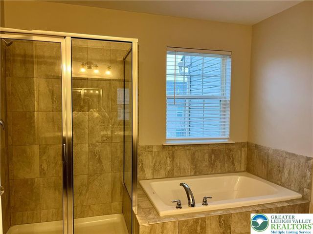 5376 Jutland Road, South Whitehall Twp, PA 18104