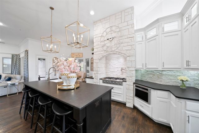 102 Whitney Court, Aledo, TX 76008