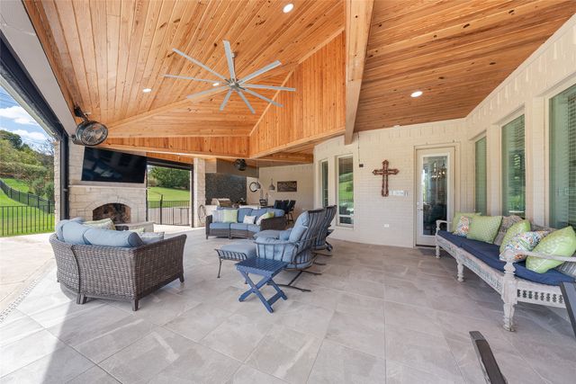 102 Whitney Court, Aledo, TX 76008