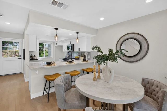 2220 E Chapman 9, Fullerton, CA 92831