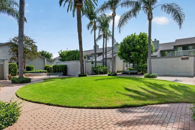 2220 E Chapman 9, Fullerton, CA 92831