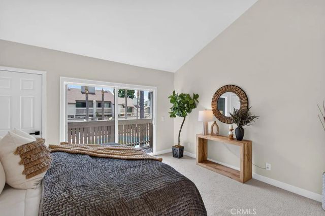 2220 E Chapman 9, Fullerton, CA 92831
