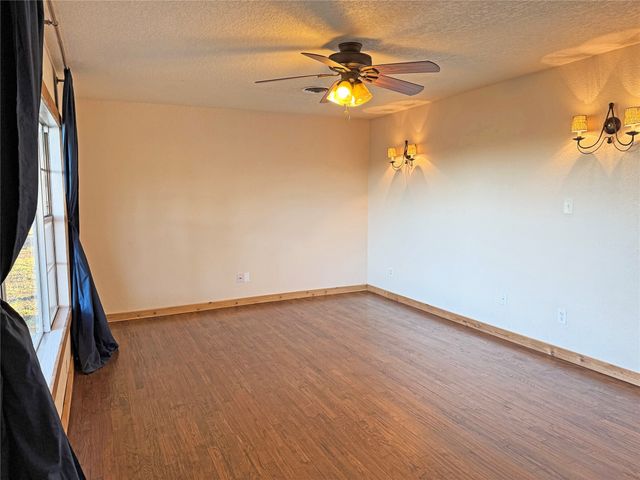 1017 County Road 914A, Burleson, TX 76028