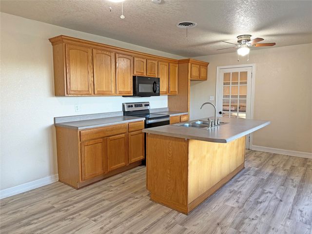 1017 County Road 914A, Burleson, TX 76028