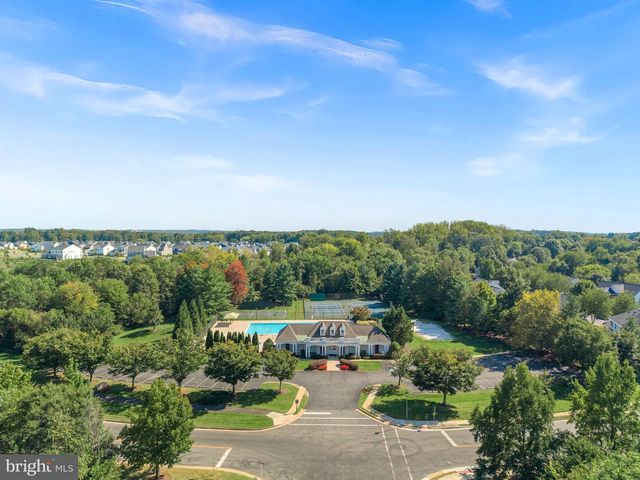 112 HAMPSHIRE SQ SW, Leesburg, VA 20175