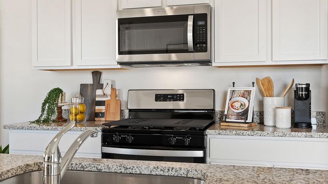 115 Frogmore LOOP, Uhland, TX 78640