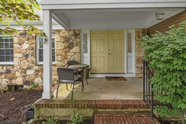 9 Northbridge Pl, Morris Twp., NJ 07960