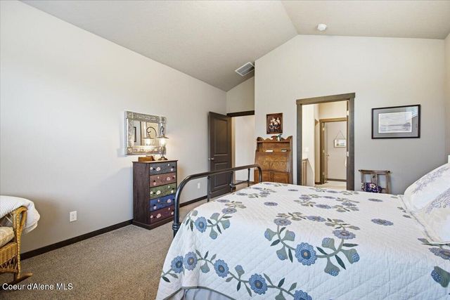 4821 E Alopex LN, Post Falls, ID 83854