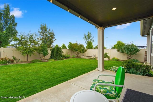 4821 E Alopex LN, Post Falls, ID 83854