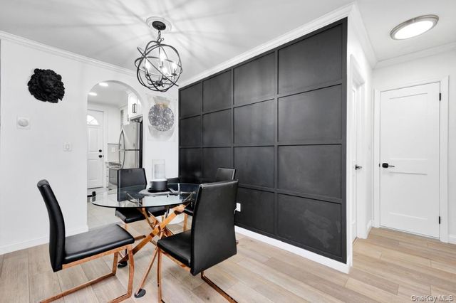 570 Broadway 16A, Lynbrook, NY 11563