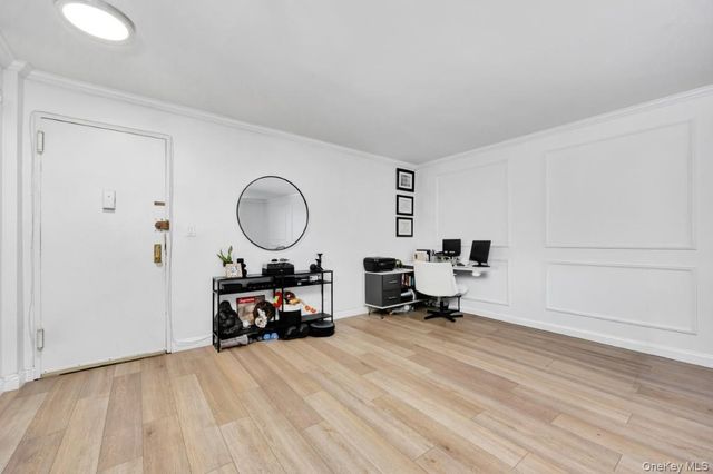 570 Broadway 16A, Lynbrook, NY 11563