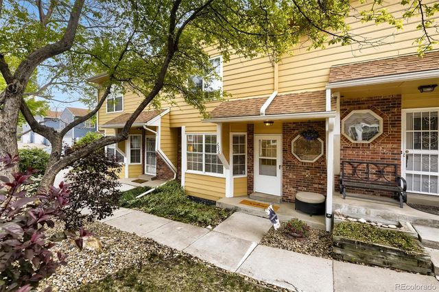 2036 S Balsam Street, Lakewood, CO 80227