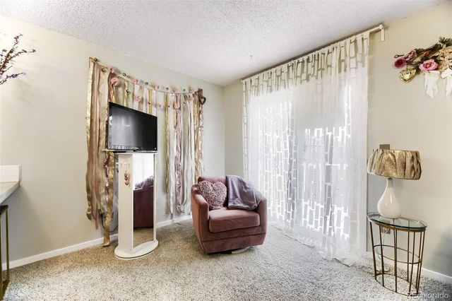 2036 S Balsam Street, Lakewood, CO 80227