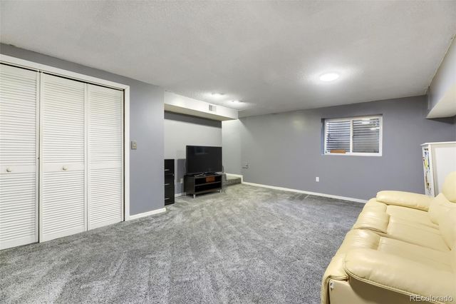 2036 S Balsam Street, Lakewood, CO 80227