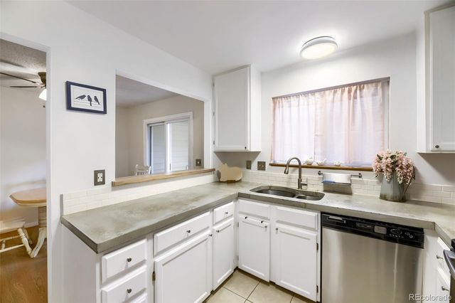 2036 S Balsam Street, Lakewood, CO 80227