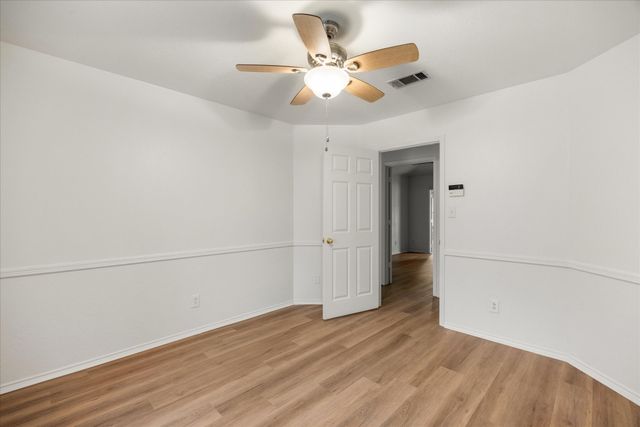 417 Sky Harbour Court, Granbury, TX 76049