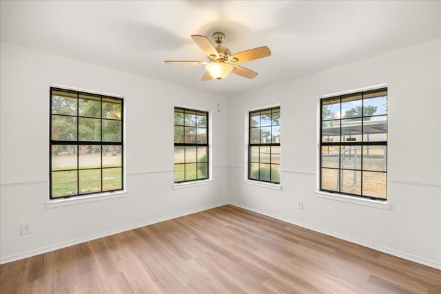 417 Sky Harbour Court, Granbury, TX 76049
