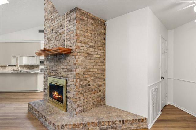 417 Sky Harbour Court, Granbury, TX 76049