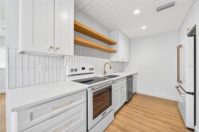 6622 POT O GOLD LANE, Orlando, FL 32809