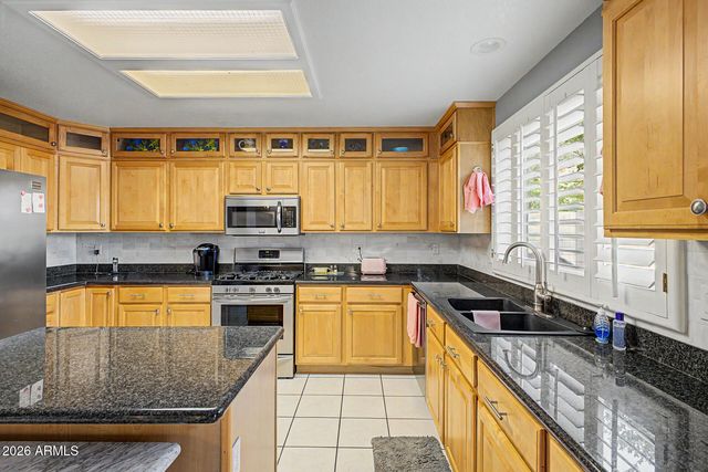 1737 E SAMUEL Drive, Phoenix, AZ 85024