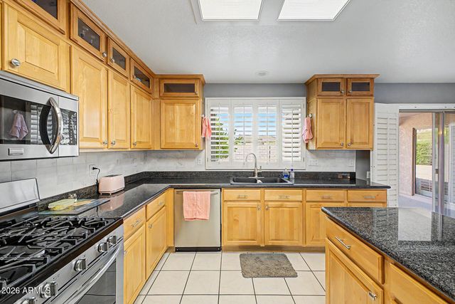 1737 E SAMUEL Drive, Phoenix, AZ 85024