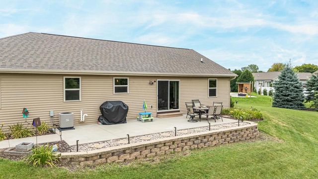 810 RUSTY COURT, Kaukauna, WI 54130
