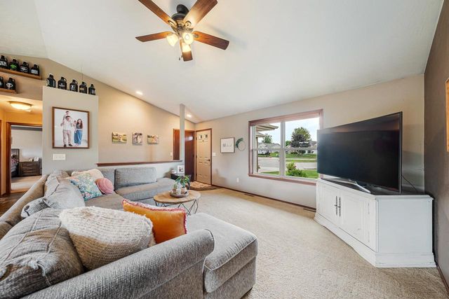 810 RUSTY COURT, Kaukauna, WI 54130