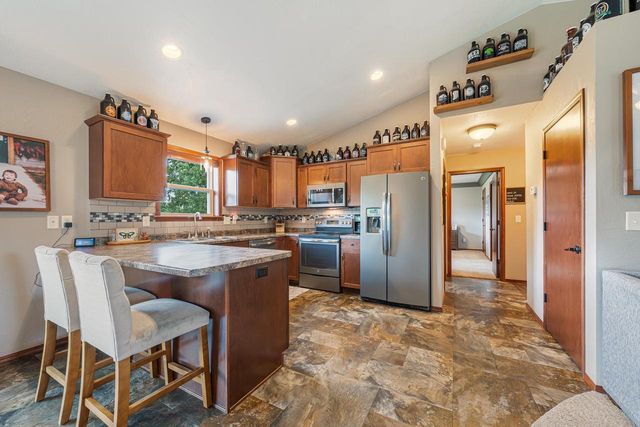 810 RUSTY COURT, Kaukauna, WI 54130