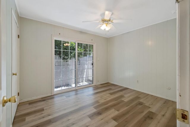 4909 E Fillmore Avenue S, Fresno, CA 93727
