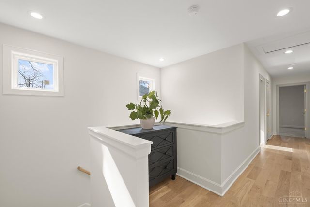 3917 Paxton Avenue, Cincinnati, OH 45209