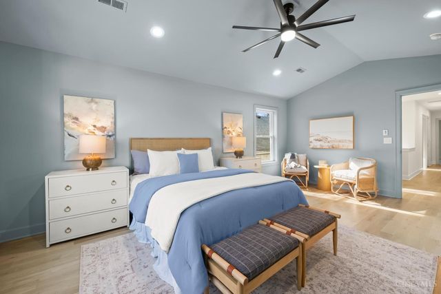 3917 Paxton Avenue, Cincinnati, OH 45209