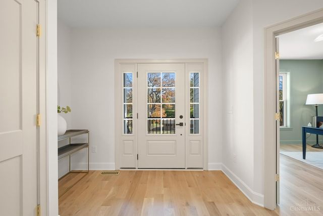 3917 Paxton Avenue, Cincinnati, OH 45209