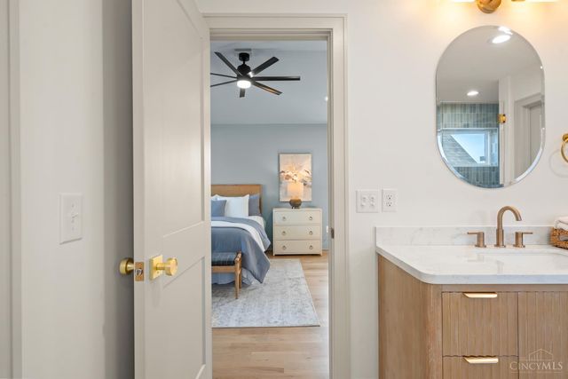 3917 Paxton Avenue, Cincinnati, OH 45209