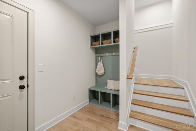 3917 Paxton Avenue, Cincinnati, OH 45209